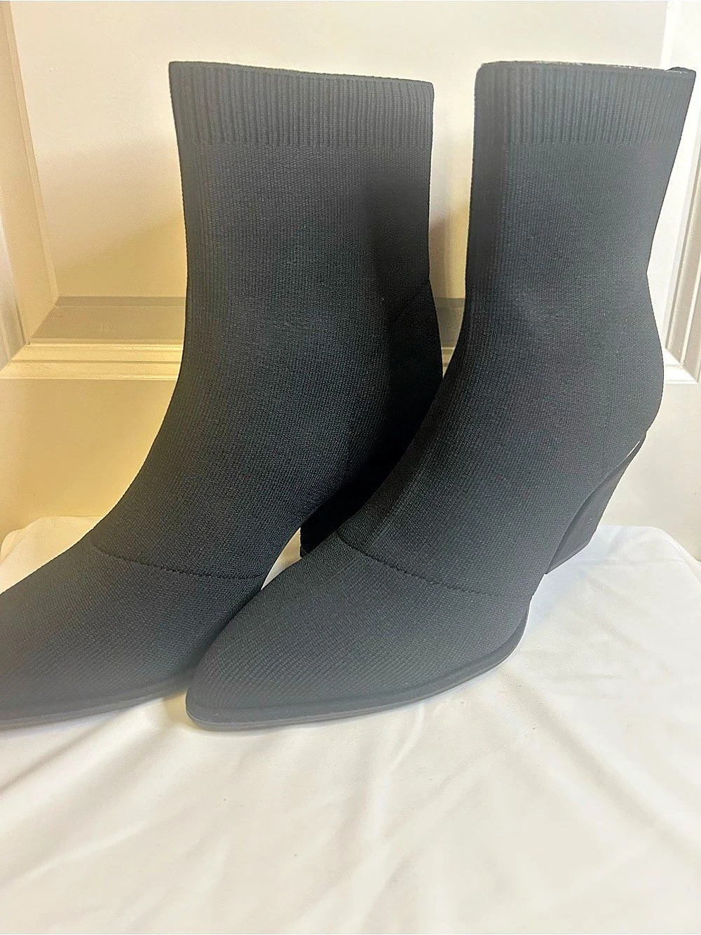 MIA Draxton Pointed Toe Heeled Boots in Black US 8.5 New In Box